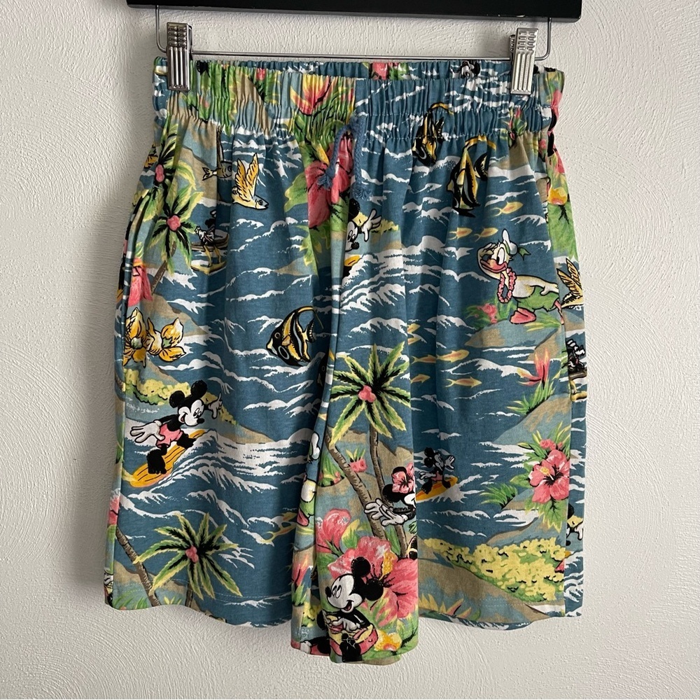 Mickey by Jerry Leigh shorts vintage 90’s size medium Disney ocean tropical